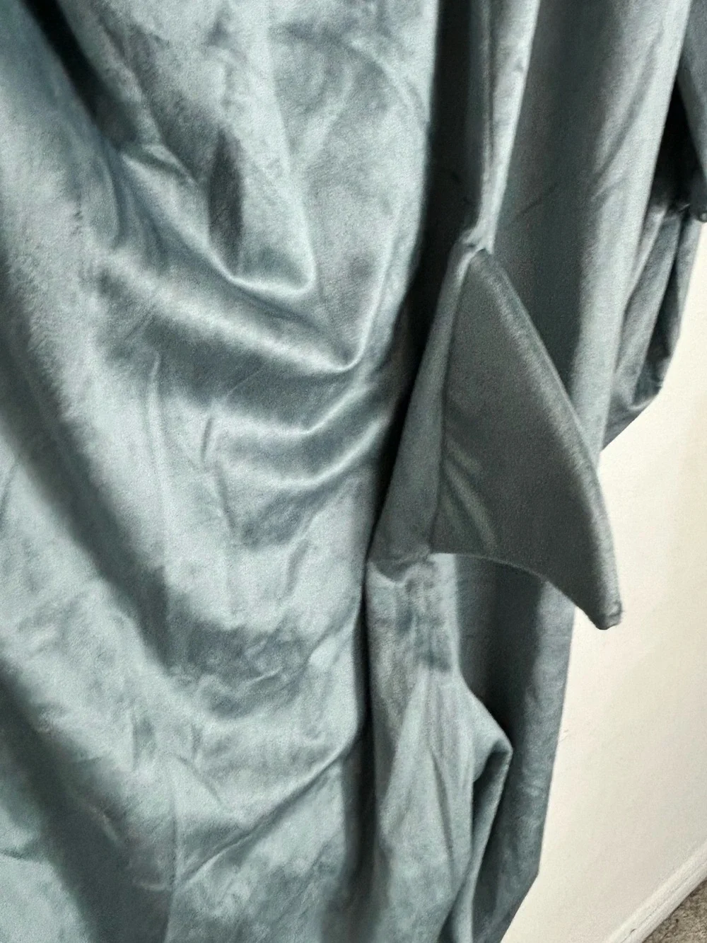 Spirit Halloween Great White Shark Costume Size L/XL - Picture 11 of 14